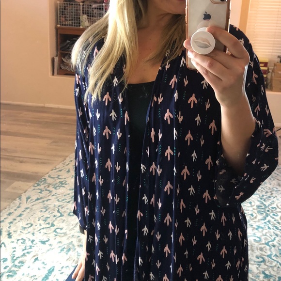 M & L Oversized Cactus kimono - Picture 3 of 5